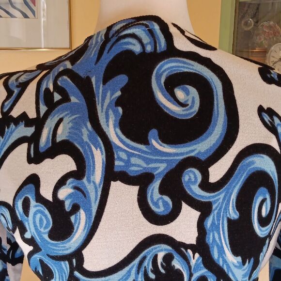 Cyrus Blue and Black 3/4 Sleeve Sweater - Picture 10 of 14